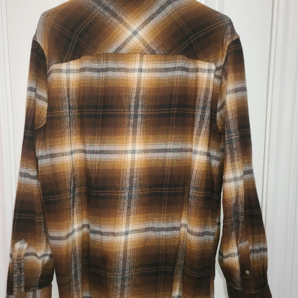 Mountain Ridge Shirt - Picture 6 of 6